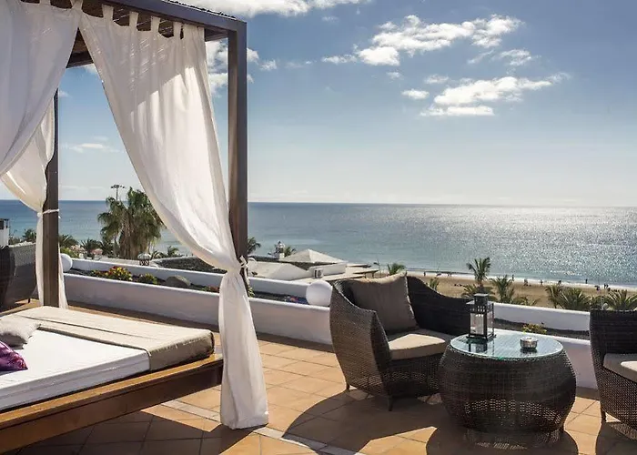 R2 Bahia Kontiki Puerto del Carmen (Lanzarote)